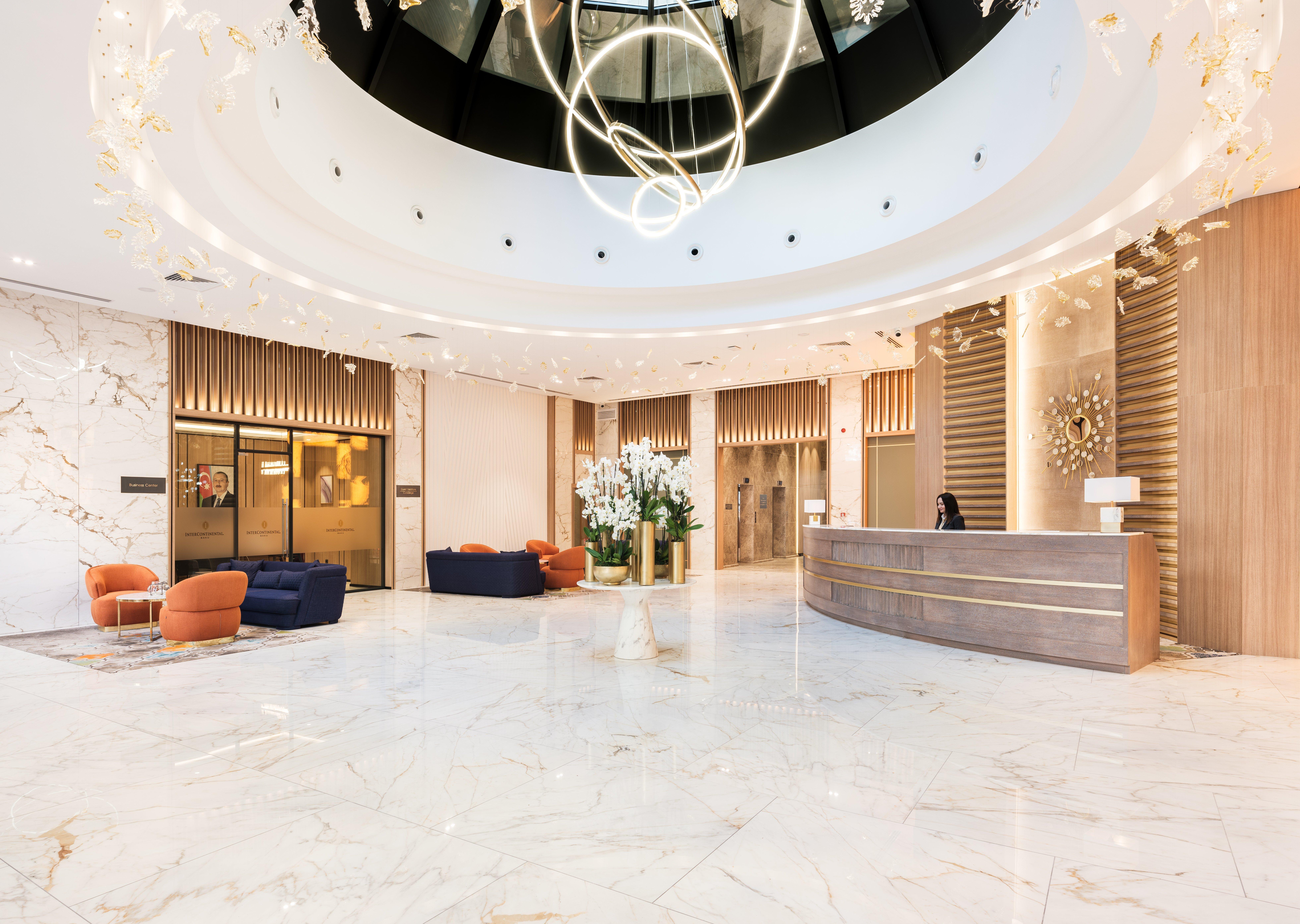Hotel Intercontinental Baku By Ihg Exteriér fotografie Lobby