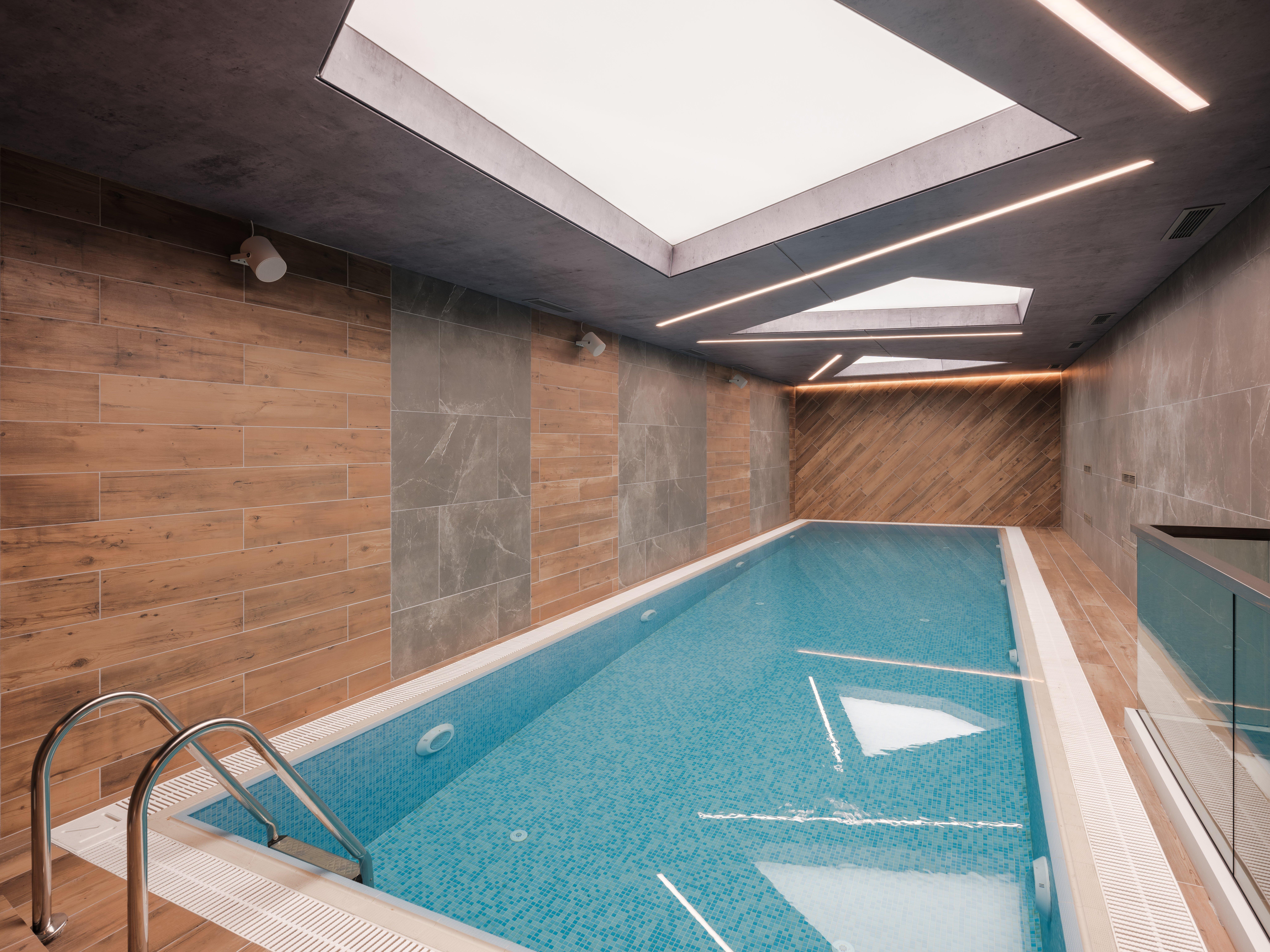 Hotel Intercontinental Baku By Ihg Exteriér fotografie Swimming pool