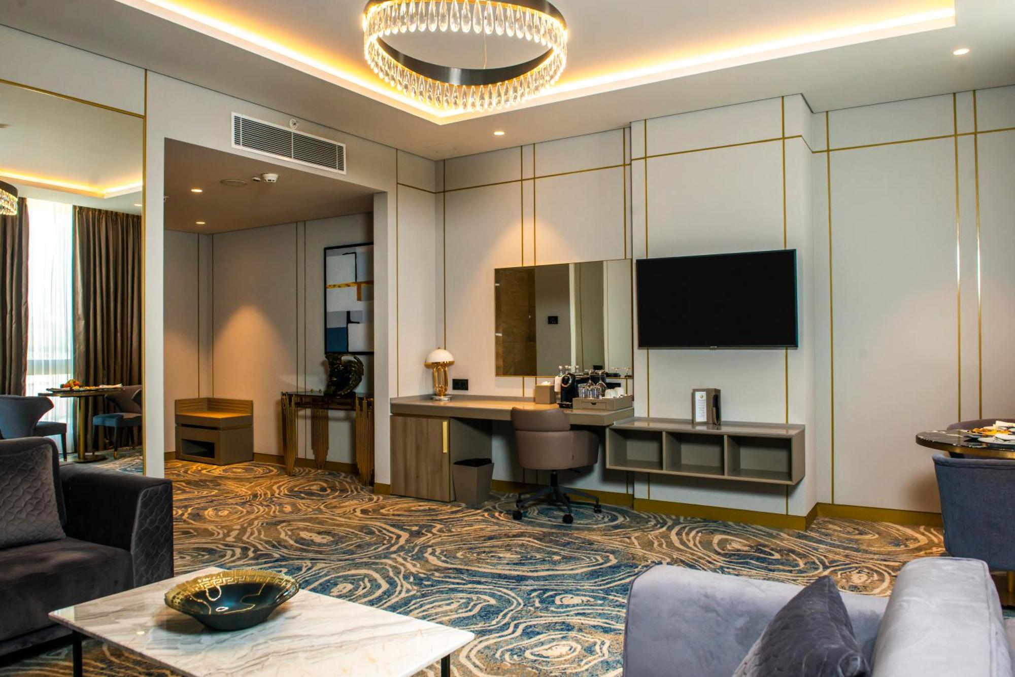 Hotel Intercontinental Baku By Ihg Exteriér fotografie Suite at the hotel